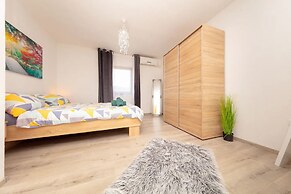 Berto - With Pool - H