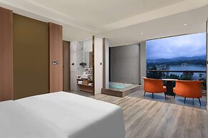 Hawthorn by Wyndham Honghe Mile Hot Spring