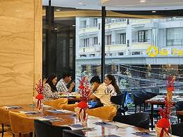 Sandals Island Hotel