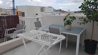 Elise Apartments