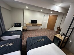 MOJO OTEL ALSANCAK