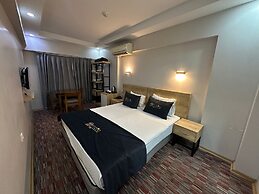 MOJO OTEL ALSANCAK