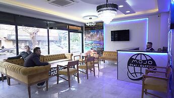 MOJO OTEL ALSANCAK
