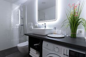 Bonne Chance Apartments