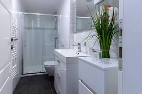 Bonne Chance Apartments