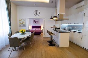 Bonne Chance Apartments