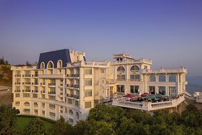 Le Glamour Resort & Wellness Spa