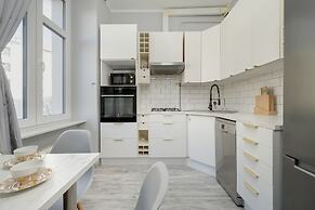 Apartment Plac Grunwaldzki by Renters