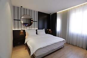 Gremmy Boutique Hotel