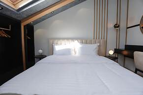 Gremmy Boutique Hotel