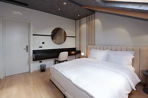 Gremmy Boutique Hotel