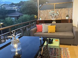 Your Retro Beach Front Hideaway in Salou