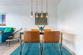 Your Retro Beach Front Hideaway in Salou