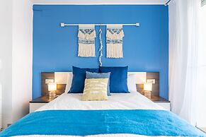 Your Retro Beach Front Hideaway in Salou