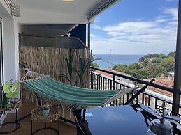 Your Retro Beach Front Hideaway in Salou