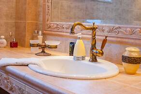 Villa Aphrodite with sea & mountain view