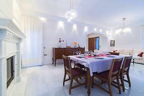 Villa Aphrodite with sea & mountain view