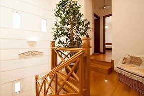 Villa Aphrodite with sea & mountain view