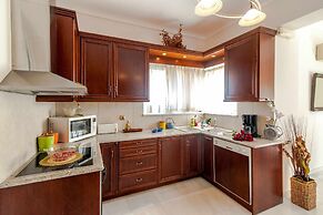 Villa Aphrodite with sea & mountain view