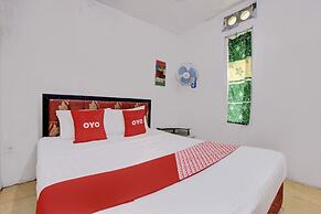 OYO Homes 93599 Homestay Bambu Oerip Syariah