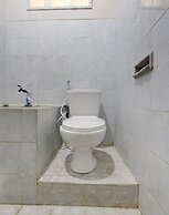 OYO Homes 93599 Homestay Bambu Oerip Syariah