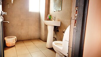 Hotel Noida Grand 121