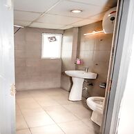 Hotel Noida Grand 121