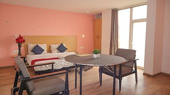 Hotel Noida Grand 121