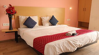 Hotel Noida Grand 121