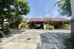 Capital O 93601 Manda Homestay Syariah