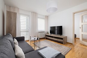 Grey Apartment in Katowice by Renters