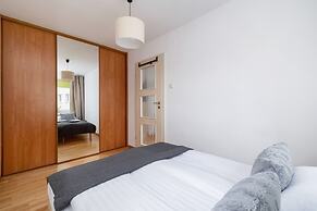 Grey Apartment in Katowice by Renters