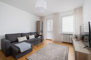 Grey Apartment in Katowice by Renters