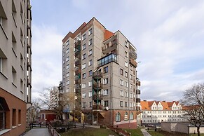 Grey Apartment in Katowice by Renters