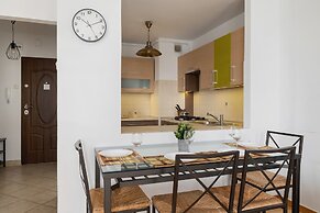 Grey Apartment in Katowice by Renters