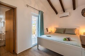 Quinta Para Voce by Portucasa