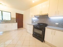 7br Massive Villa In Sosúa - 2mins From Nightlife!