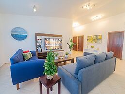 7br Massive Villa In Sosúa - 2mins From Nightlife!