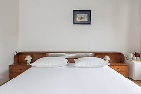 Matija - 120m to the Beach - R4