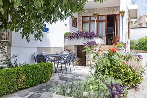 Matija - 120m to the Beach - R4