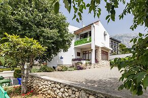 Matija - 120m to the Beach - R5