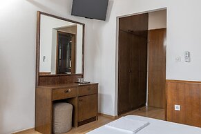 Matija - 120m to the Beach - R5