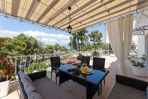 Nick - Jacuzzi & Seaview - A1