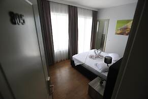 Perandor Beach Hotel