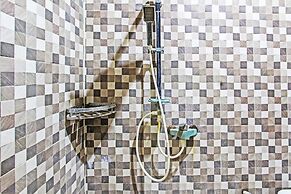 OYO Homes 93608 YY's House Syariah