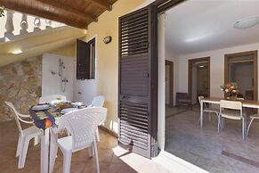 1070 Girasole Trilo 2 by Barbarhouse