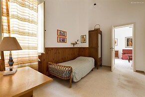 1143 Le Cicale - Violetta