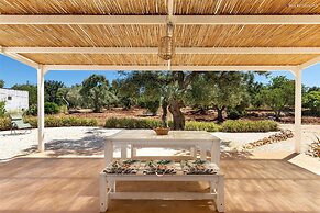 1917 Villa Malusida by Perle di Puglia