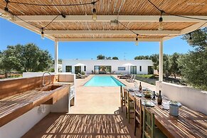 1917 Villa Malusida by Perle di Puglia