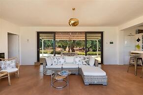 1917 Villa Malusida by Perle di Puglia